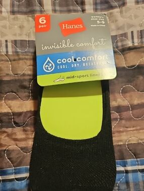 Hanes Invisible Comfort Black Mid-Sport Liner Socks - 6 Pair